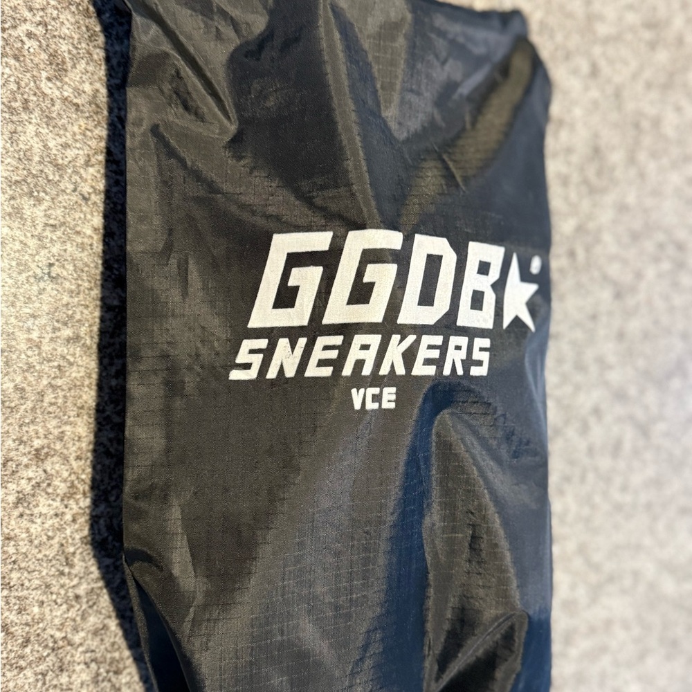Golden Goose Sneakers - Picture 2 of 5